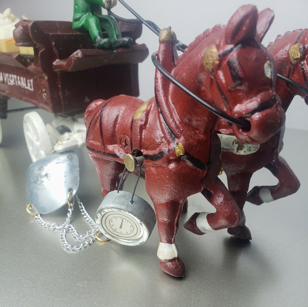 Vintage Cast Iron Horse and Wagon - Picture 4 of 8